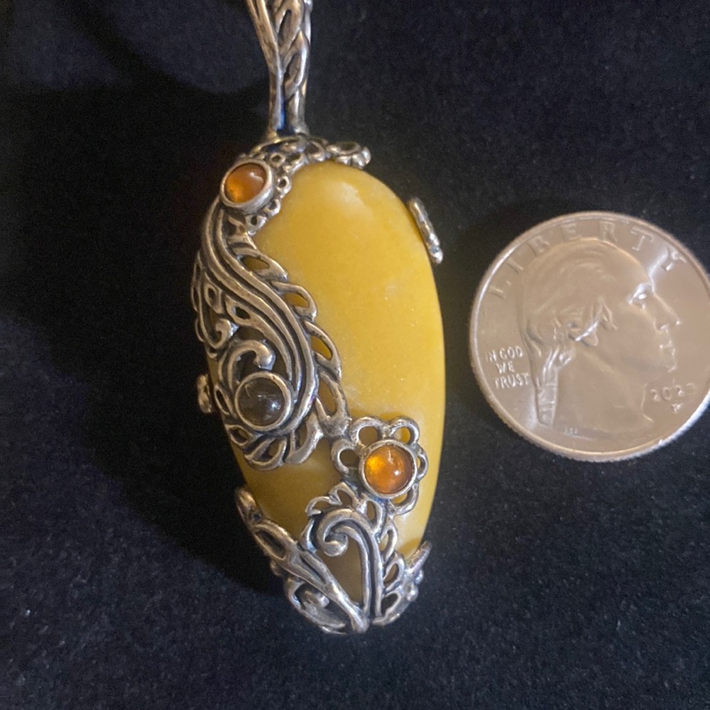 Carolyn Pollack Sterling Butterscotch and Amber pendant